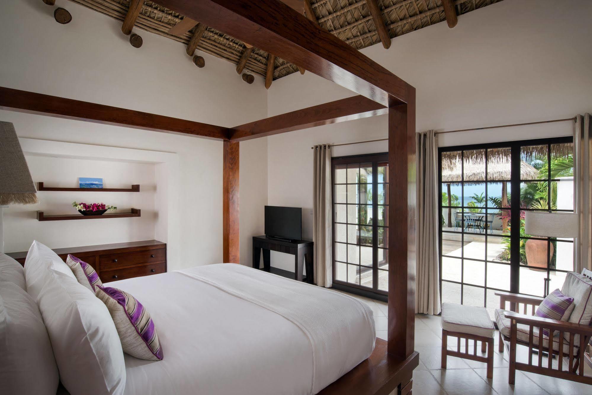 Paradise * Nevis