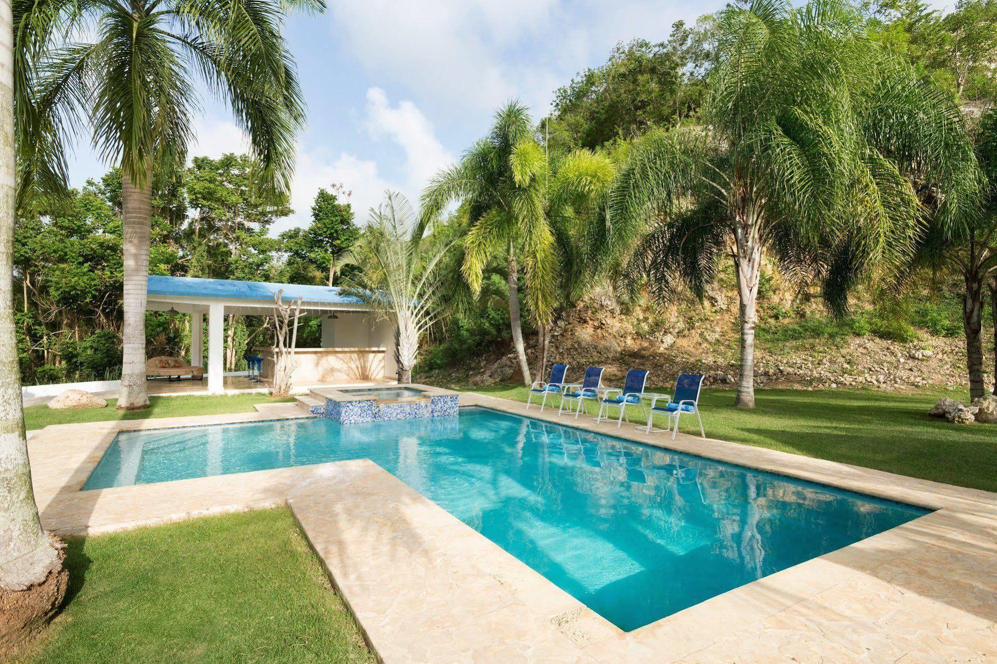 World Point 3* Manati