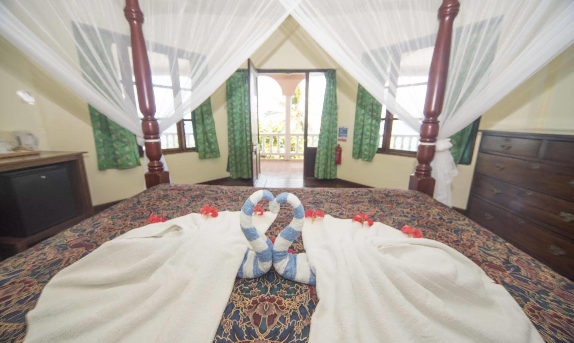 Hotel Petite Anse 3*