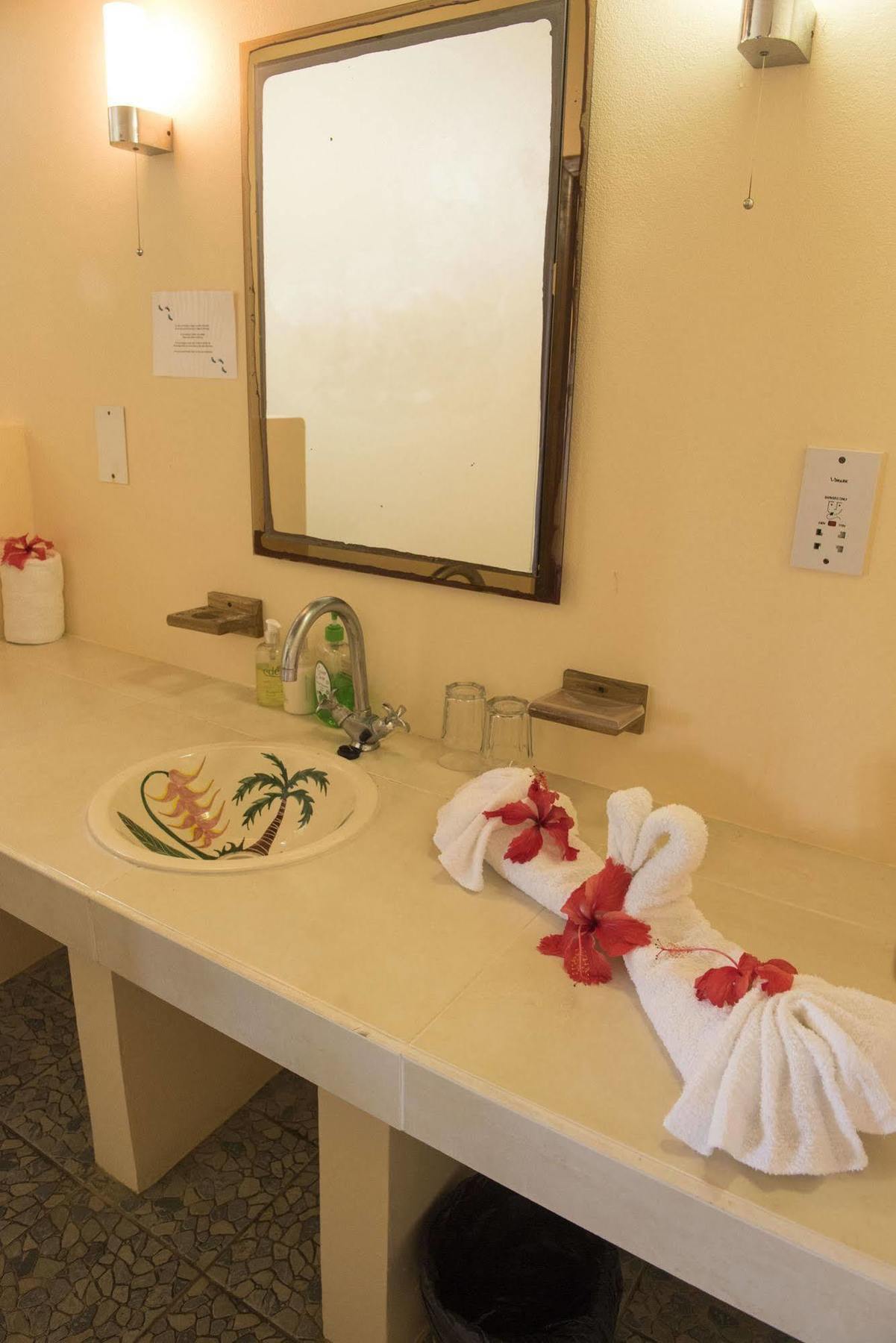 Hotel Petite Anse 3*