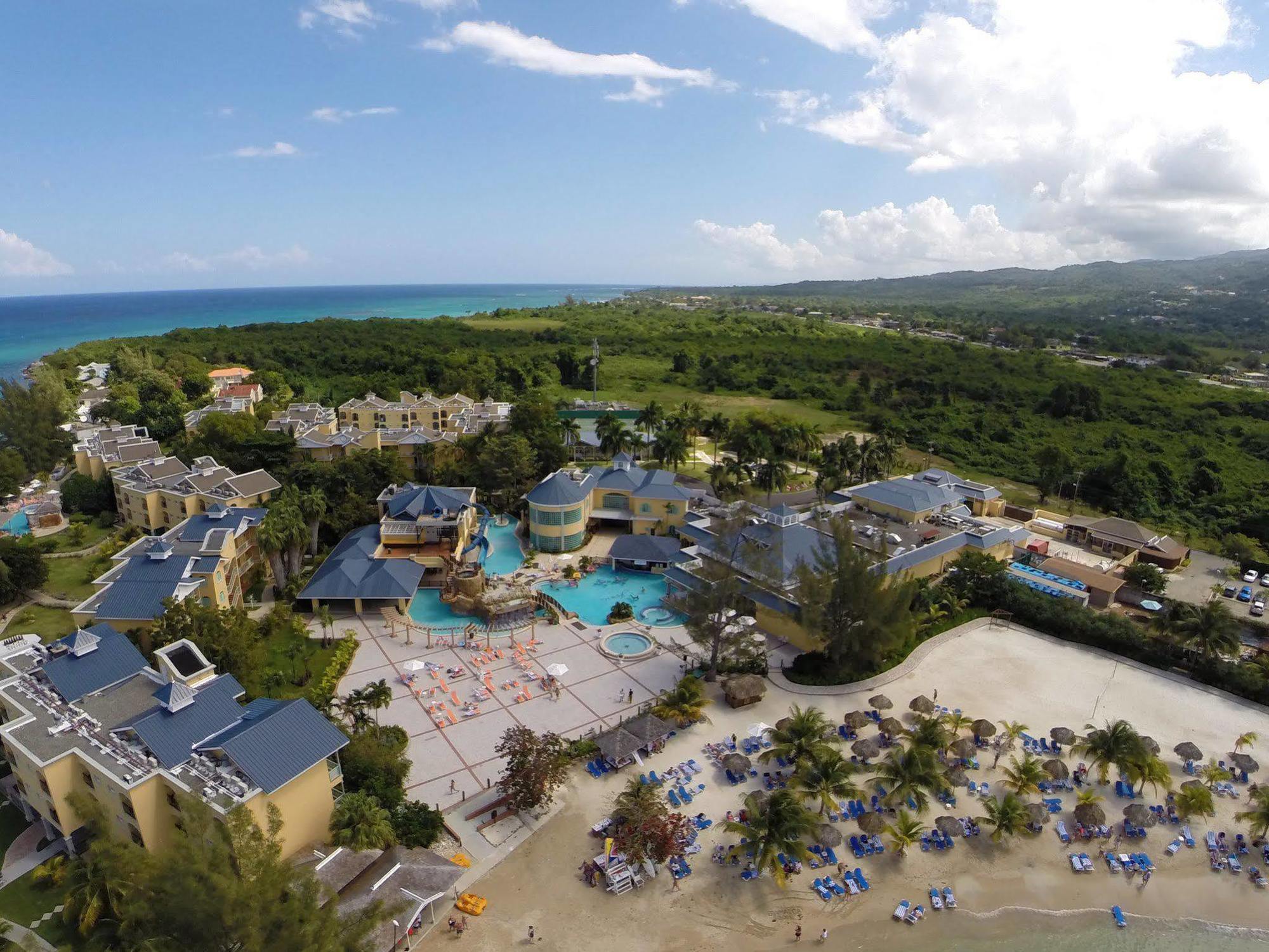 Jewel Dunn's River Beach & Spa, Ocho Rios,curio Collection By Hilton