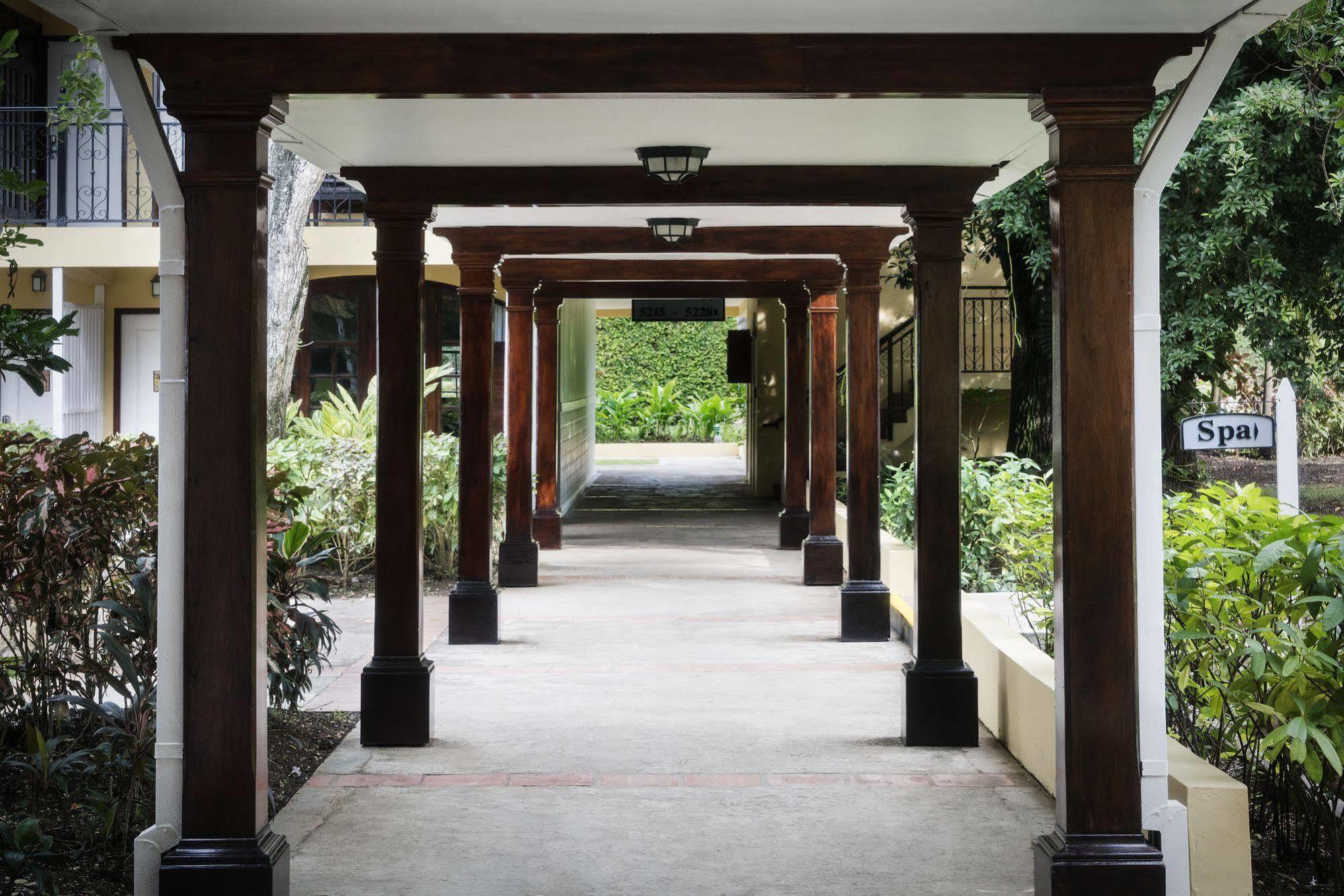Jewel Dunn's River Beach & Spa, Ocho Rios,curio Collection By Hilton 4* Mammee Bay