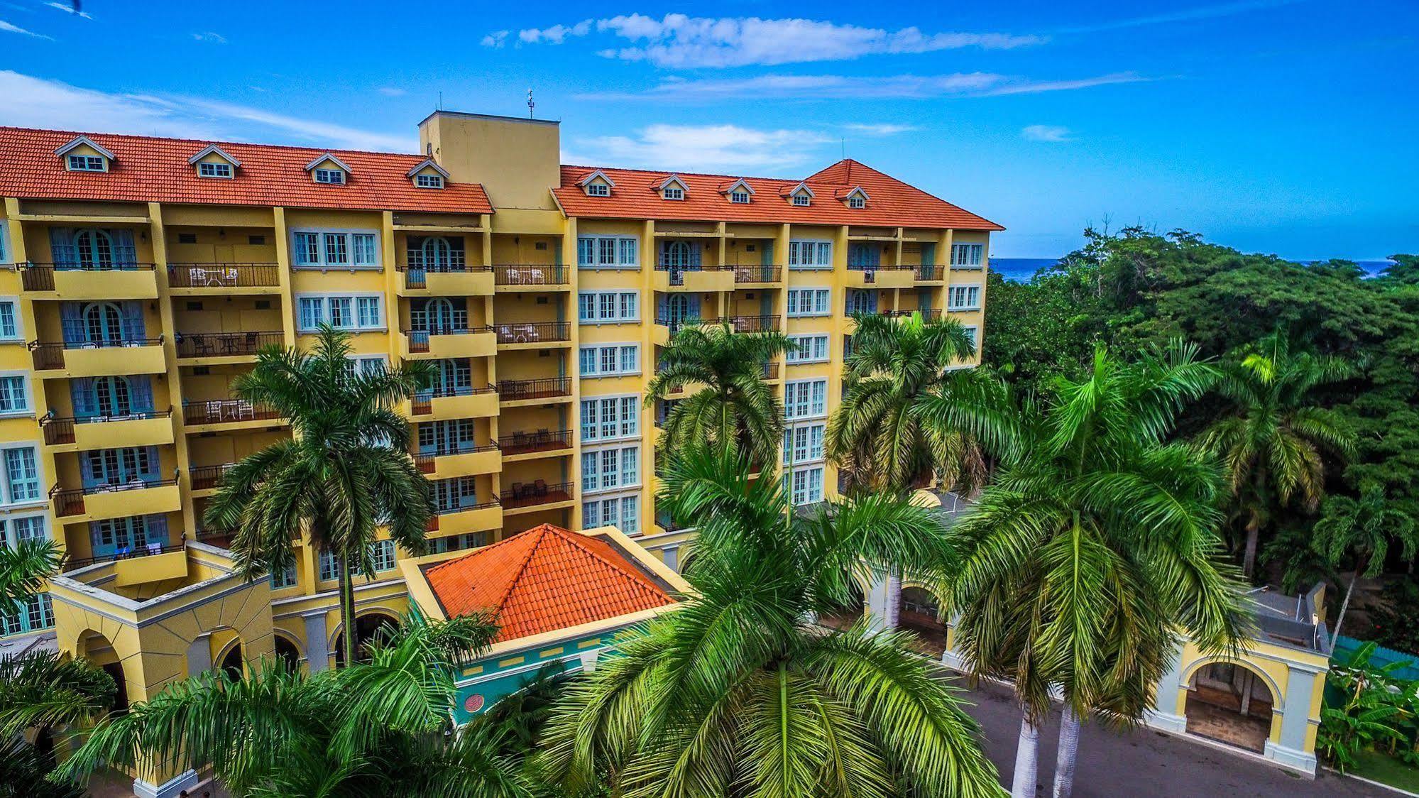 Hotel Jewel Dunn's River Beach & Spa, Ocho Rios,curio Collection By Hilton Mammee Bay