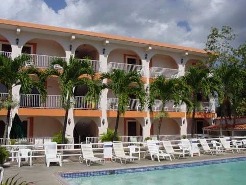 Perichi's 2* Cabo Rojo