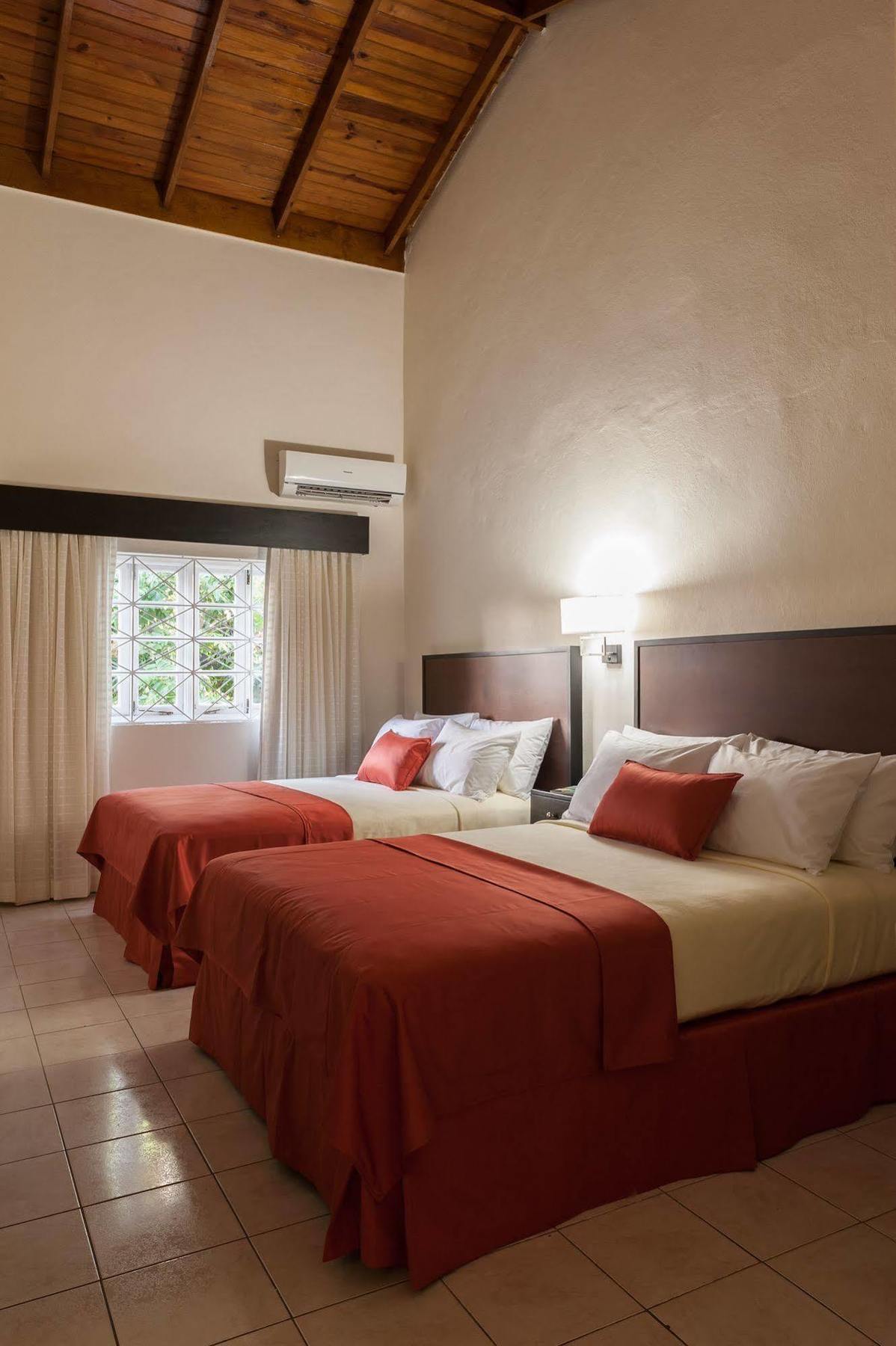 Hotel Shirley Retreat