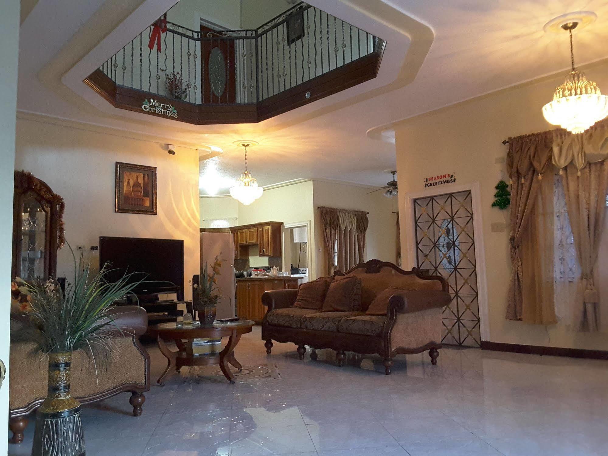 Cazwin Guest house Montego Bay