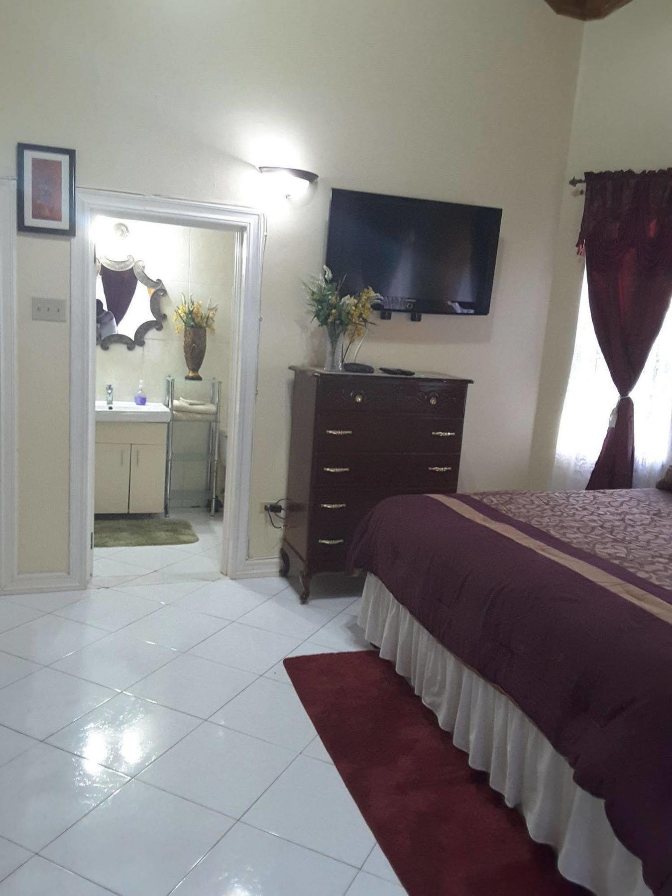 Guest house Cazwin 3*