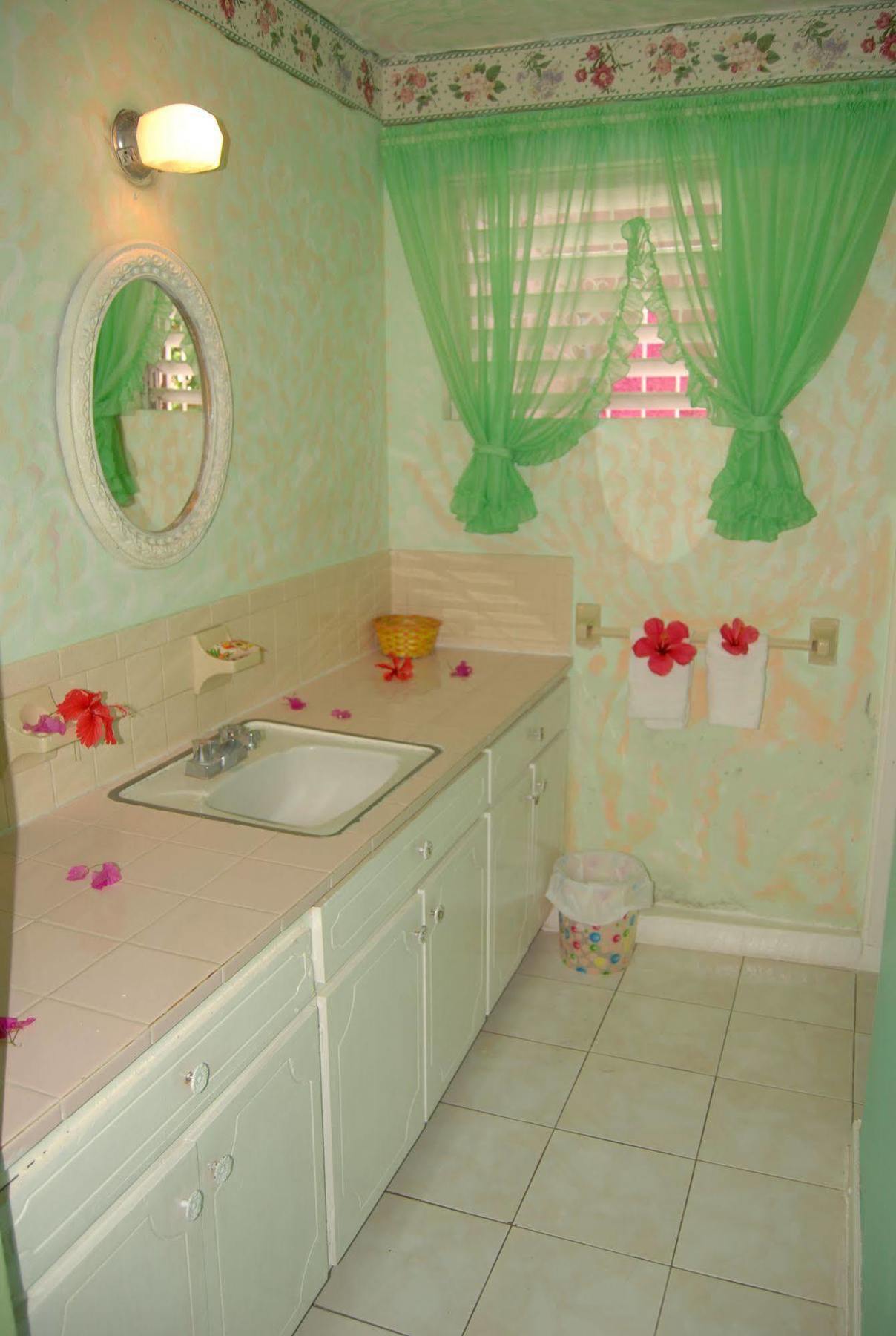 Hotel Pinkhibiscus Montego Bay