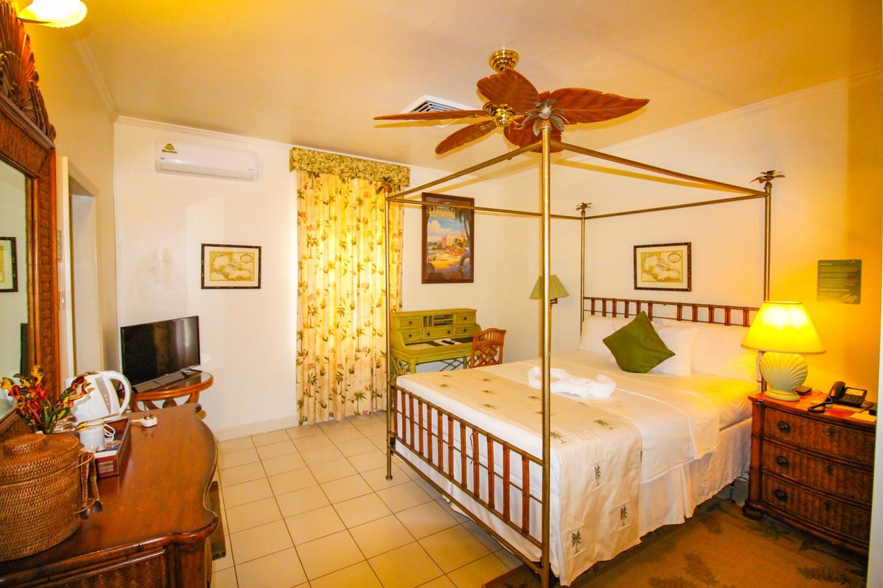 Grenadine House Hotel 4*