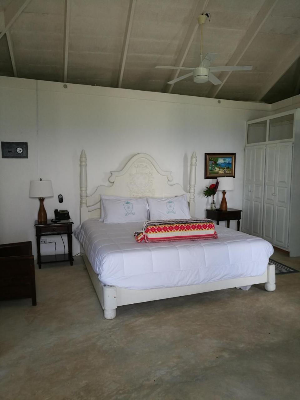 Marquis Paradise Only Accessible By Boat Hotel Cap-Haitien