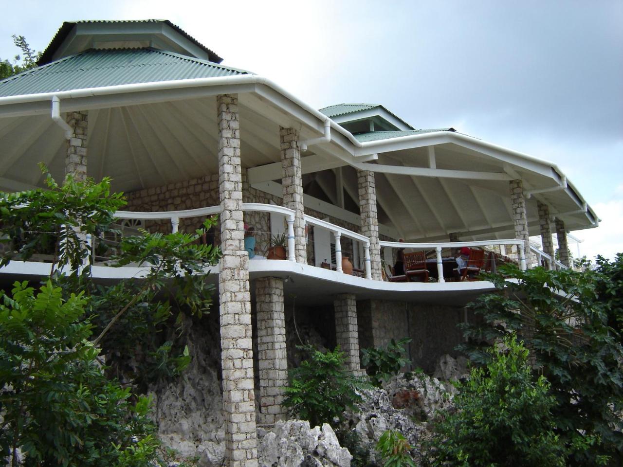 Hotel Marquis Paradise Only Accessible By Boat Cap-Haitien