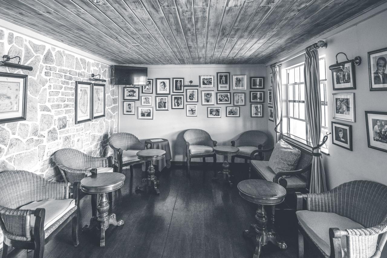 Grenadine House