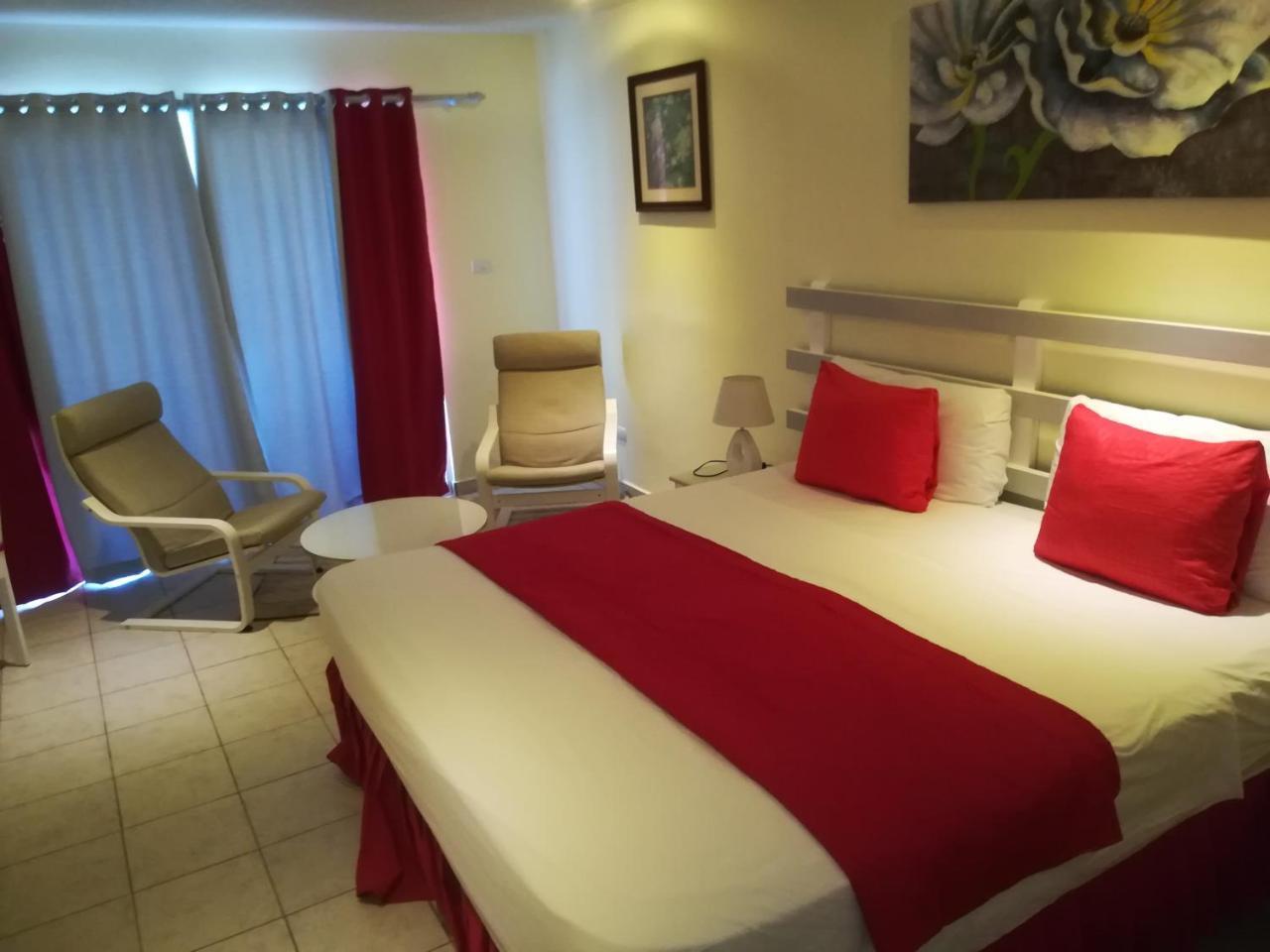 Hotel Costarena Beach