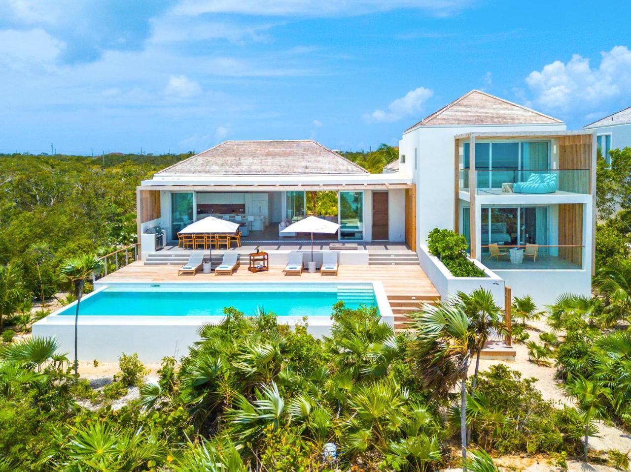 Enclave Resort 3*