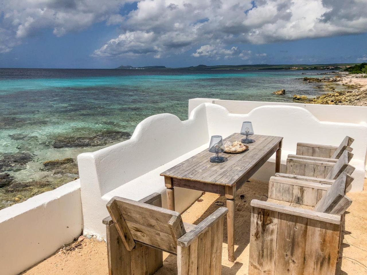 One Ocean Boutique & Bonaire Apartment