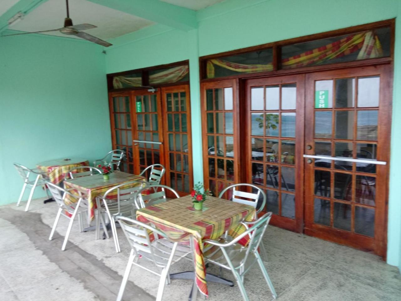 Aparthotel Aanola 3*