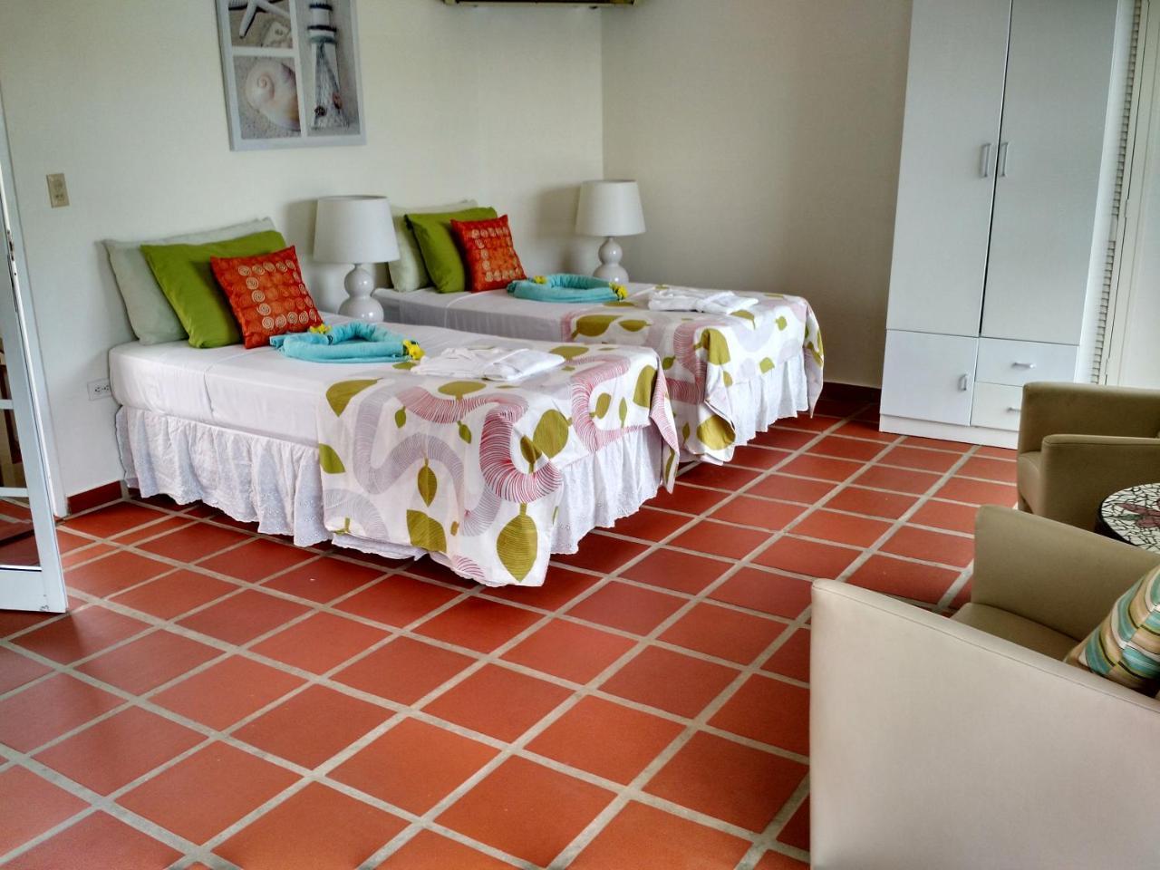 Hotel Karibu Aruba Boutique 4*