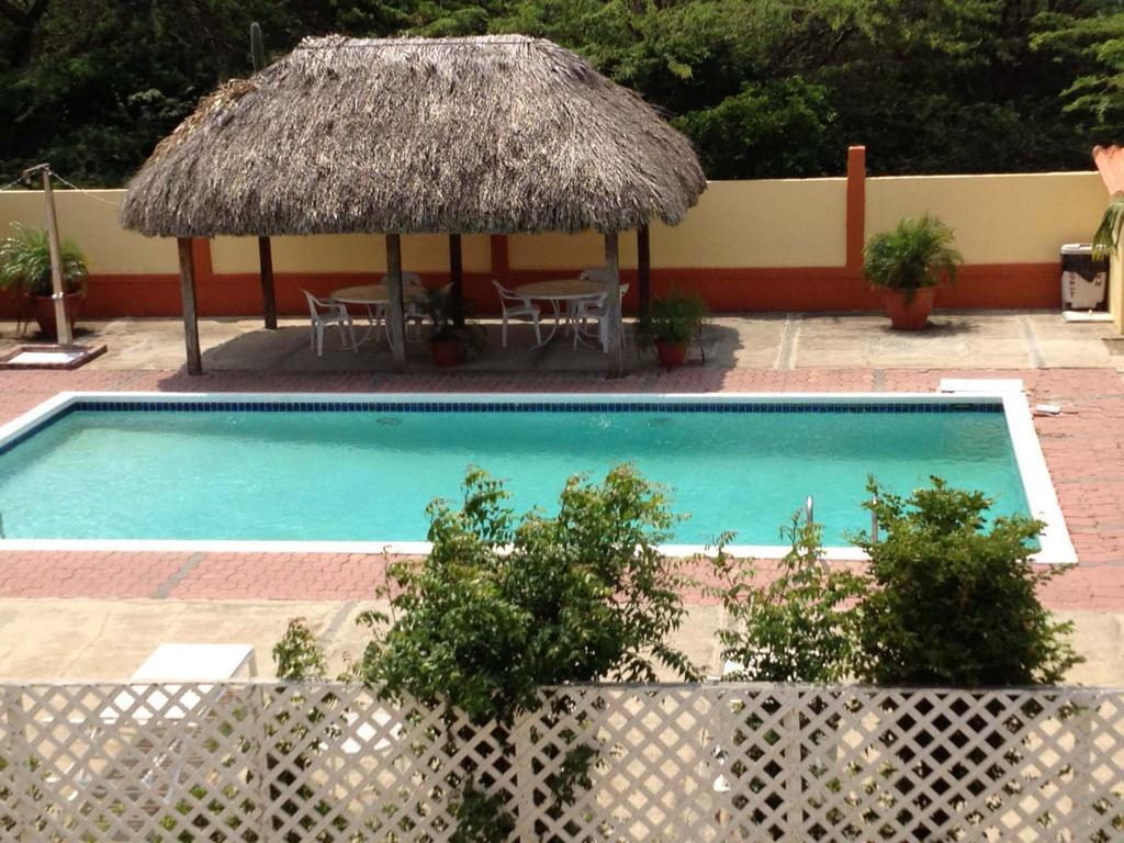 Coconut Hotel Palm Beach
