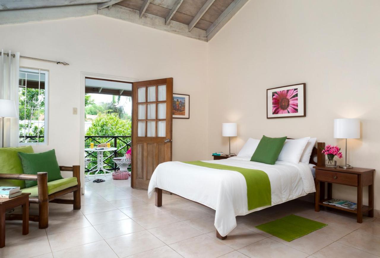 Hotel White Sands 3*