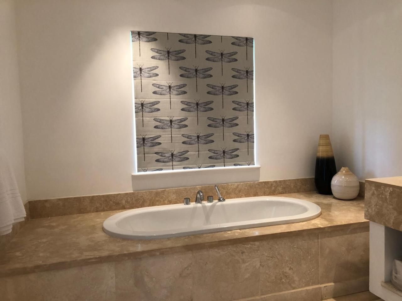 Villa Battaleys Mews *