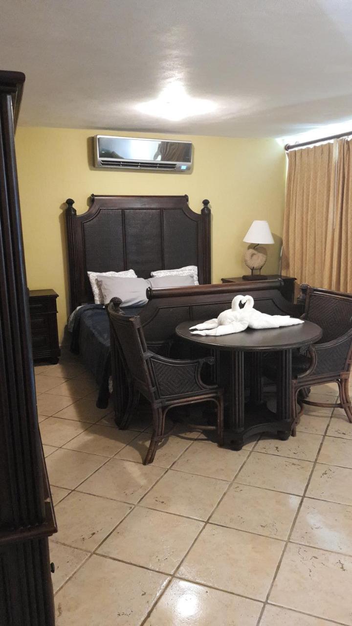 Campsite Costa Bonita Beachfront Villas