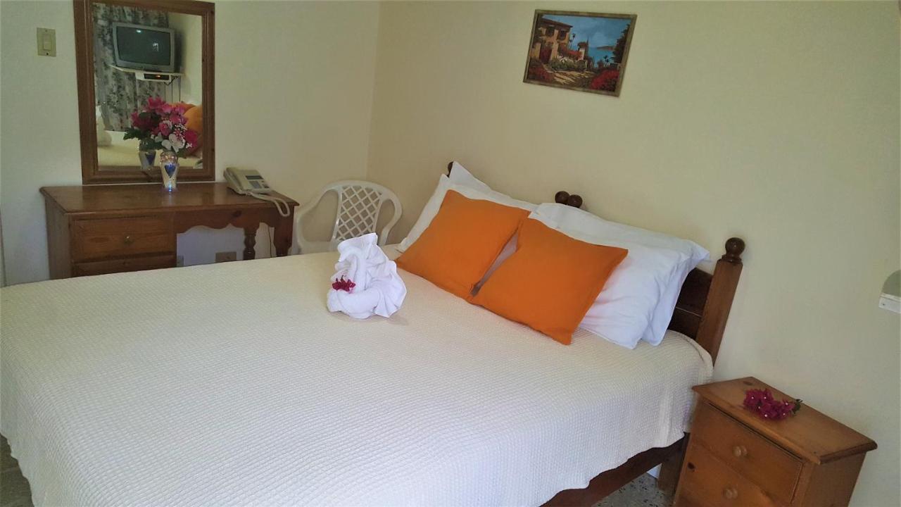 Paradise Inn 2*