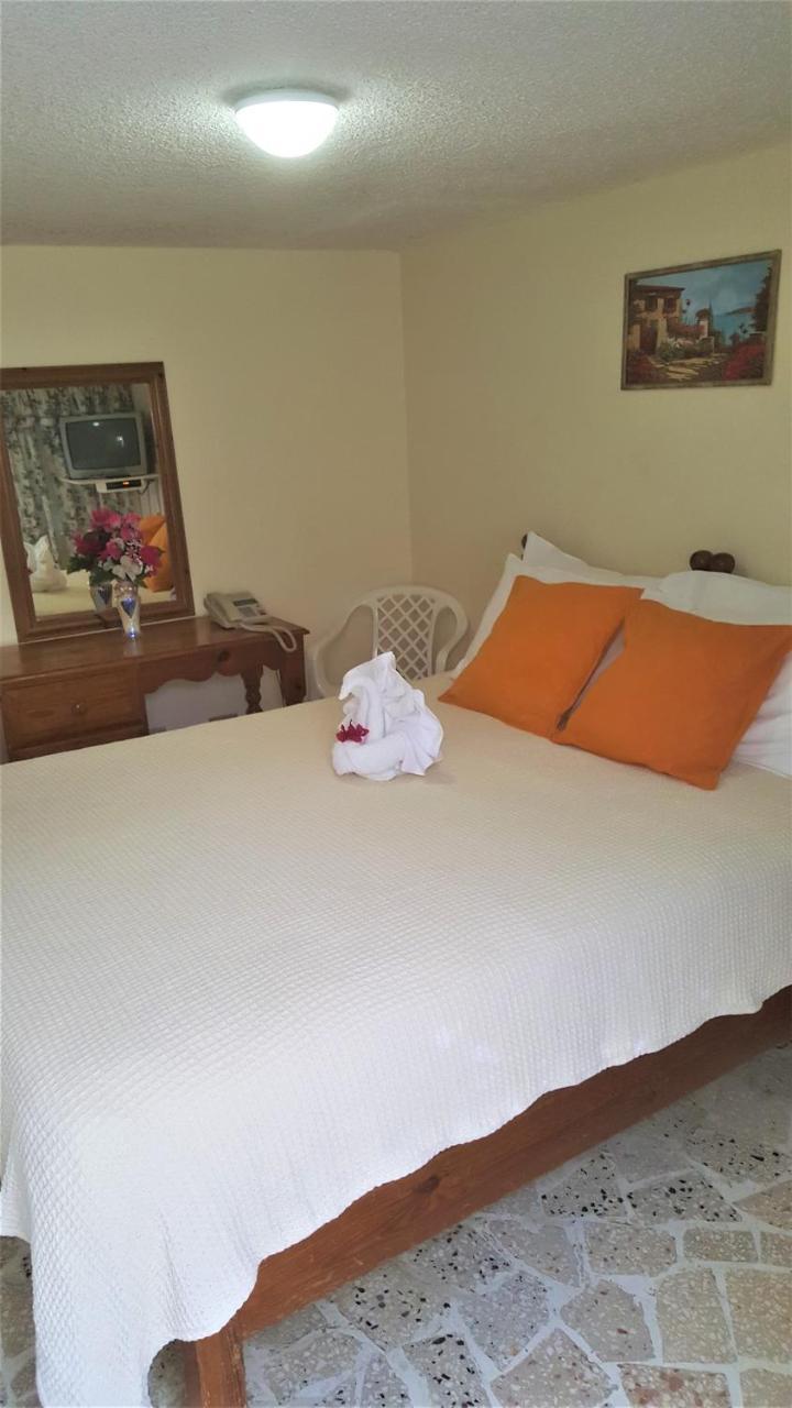 Paradise 2* Port Antonio