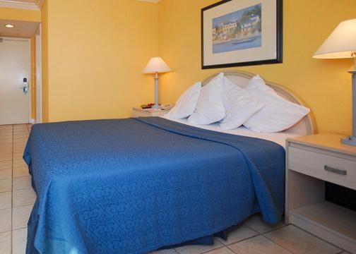 Express & Hotel Nassau