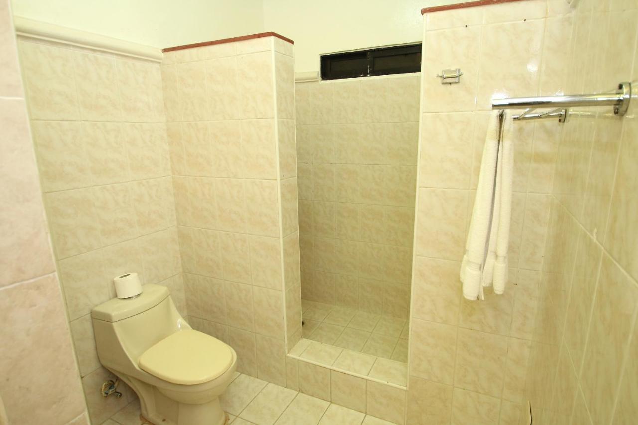 Oasis Adult Pop Hotel