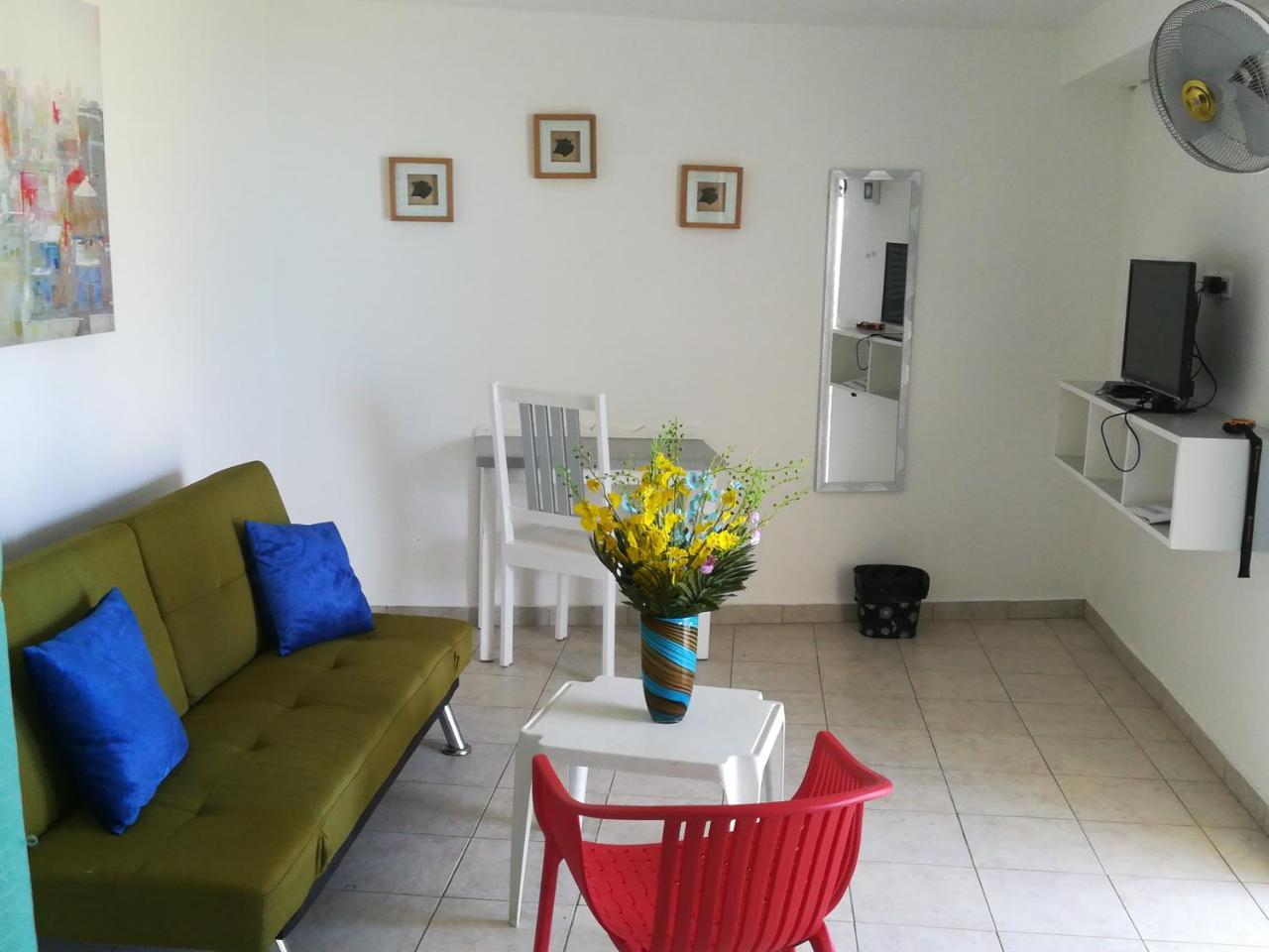 Hotel Costarena Beach