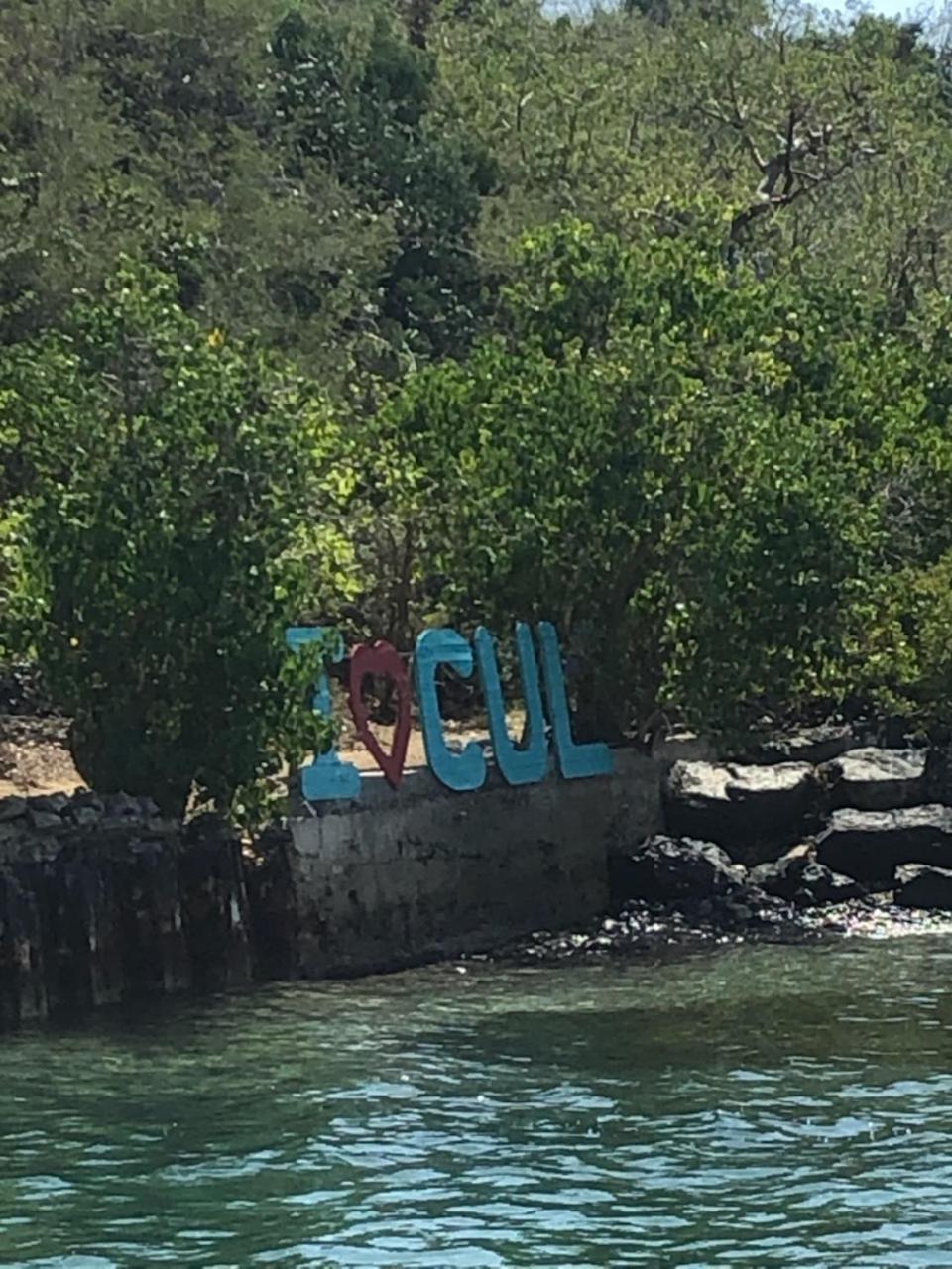 Culebra Ocean Front Marbella * Isla Culebra