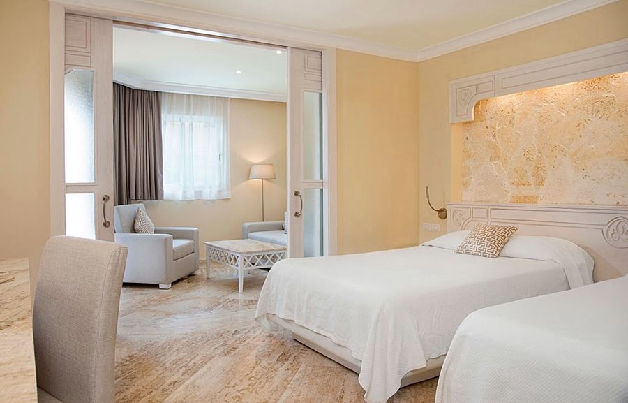 Vik Hotel Cayena Beach 5*