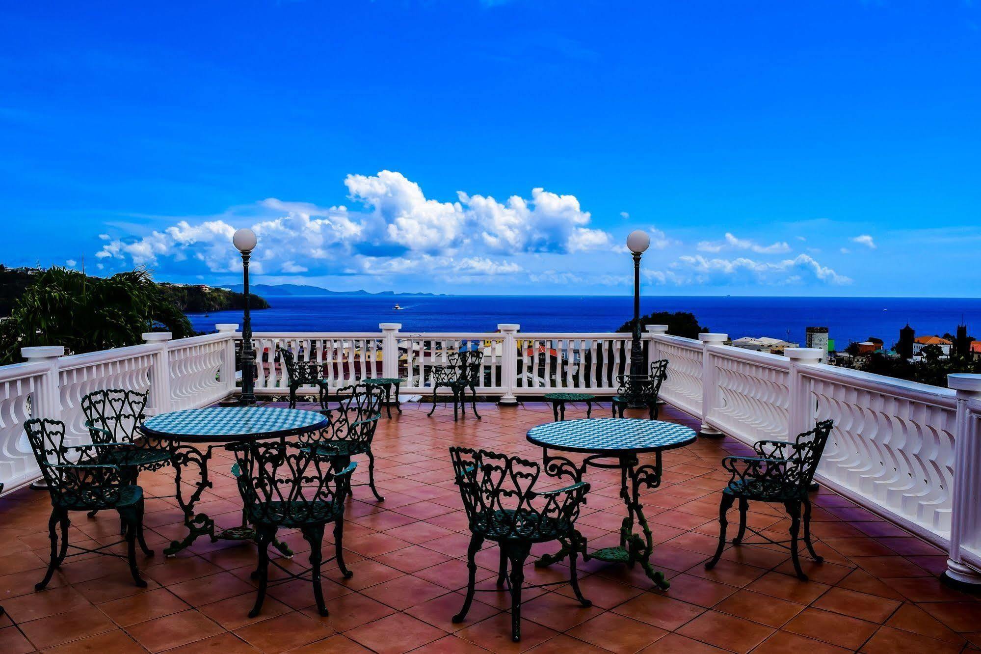 Grenadine House 4* Kingstown