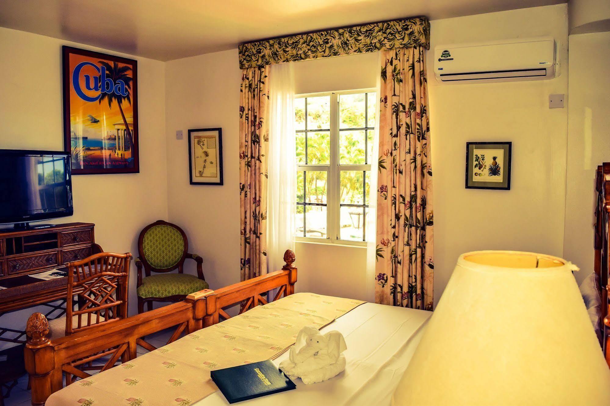 Hotel Grenadine House