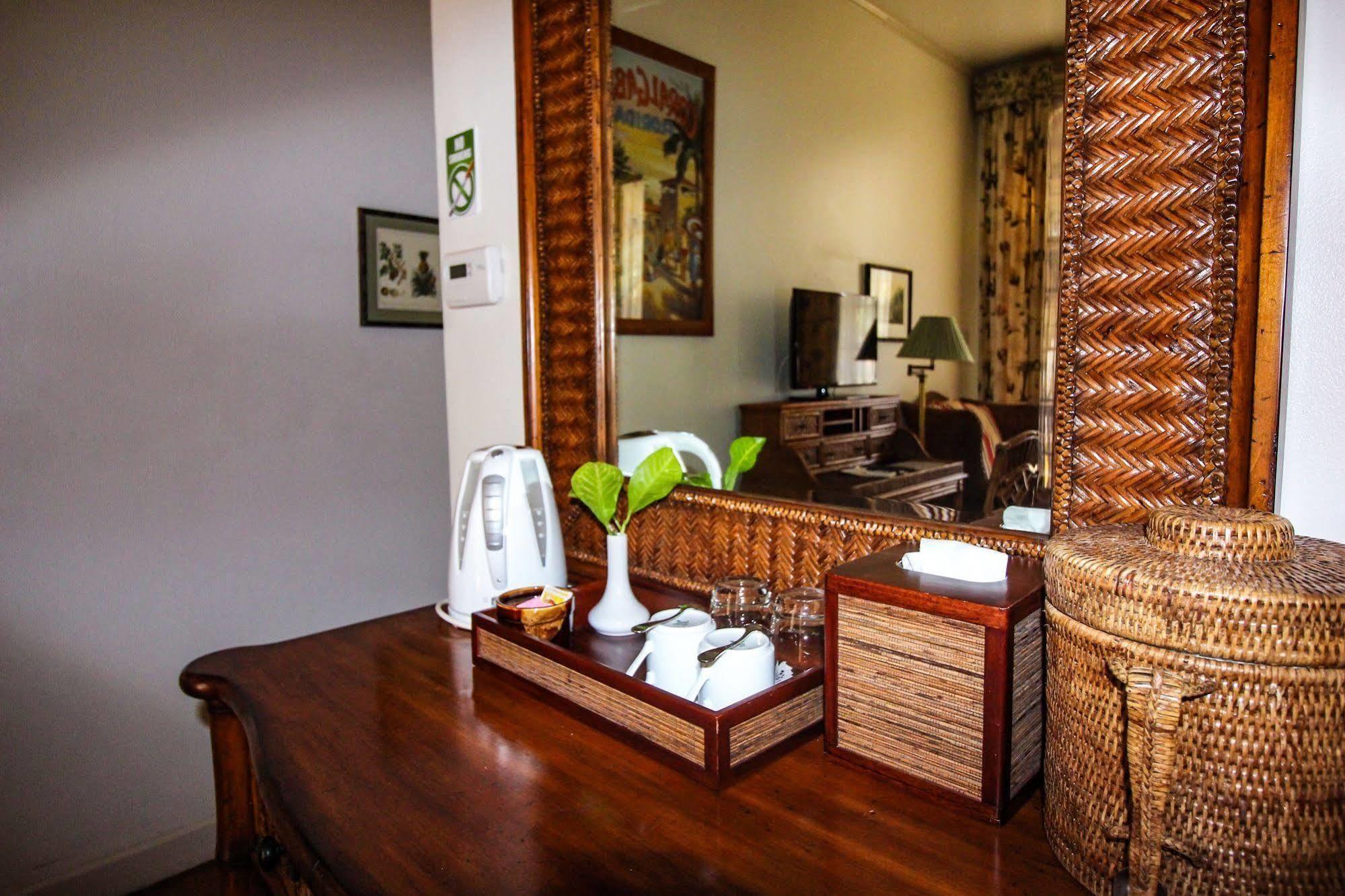 Grenadine House Hotel 4*