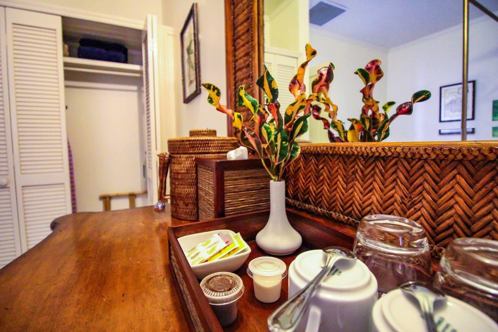 Grenadine House Hotel
