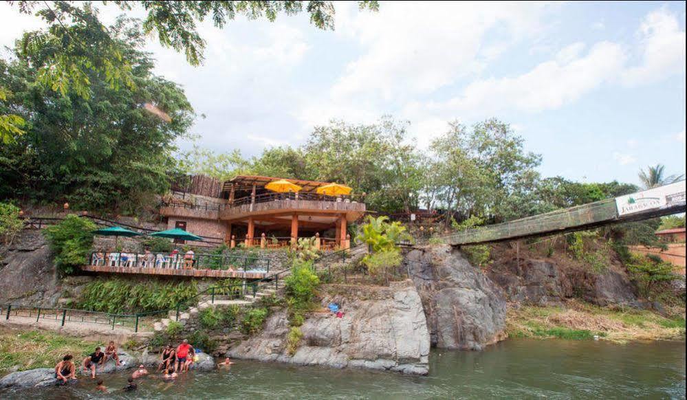 River Club & Hotel