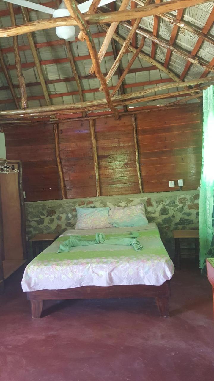 La Caleta Guest house *