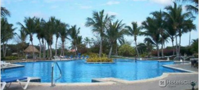 Reina Cumayasa Beach & Suites Hotel