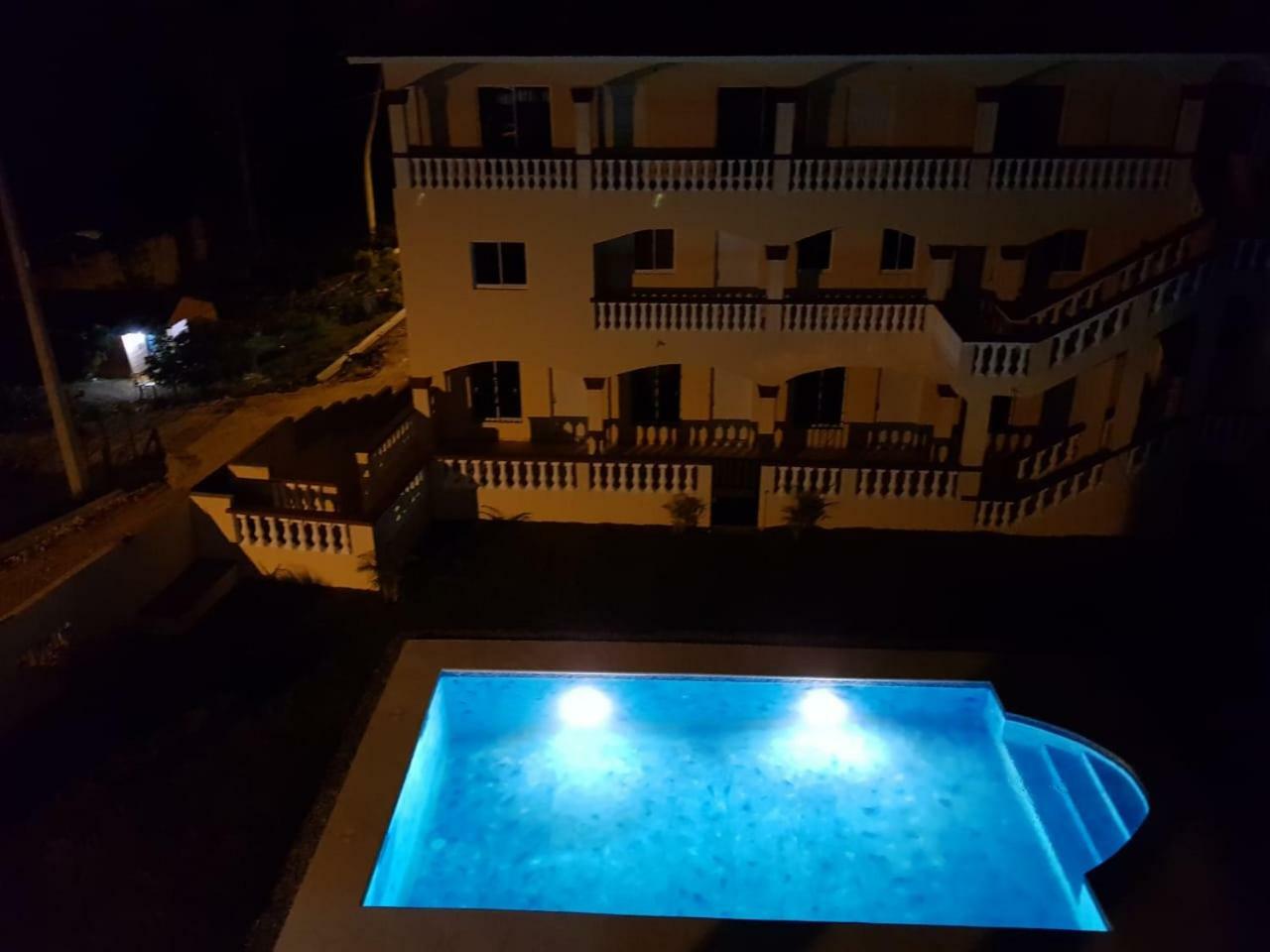 Nuevo Amanecer Apartamento *