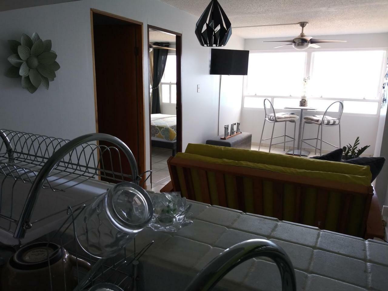 Apartamento Breezy Beachfront With View Of Paradise *