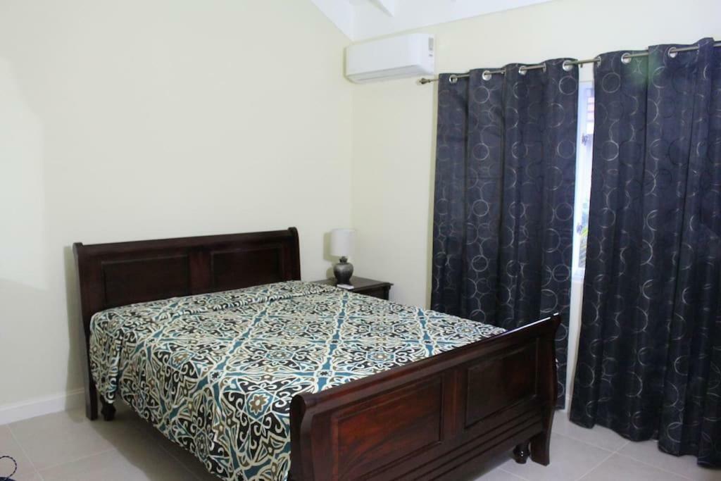 Fern Court At Apartment *