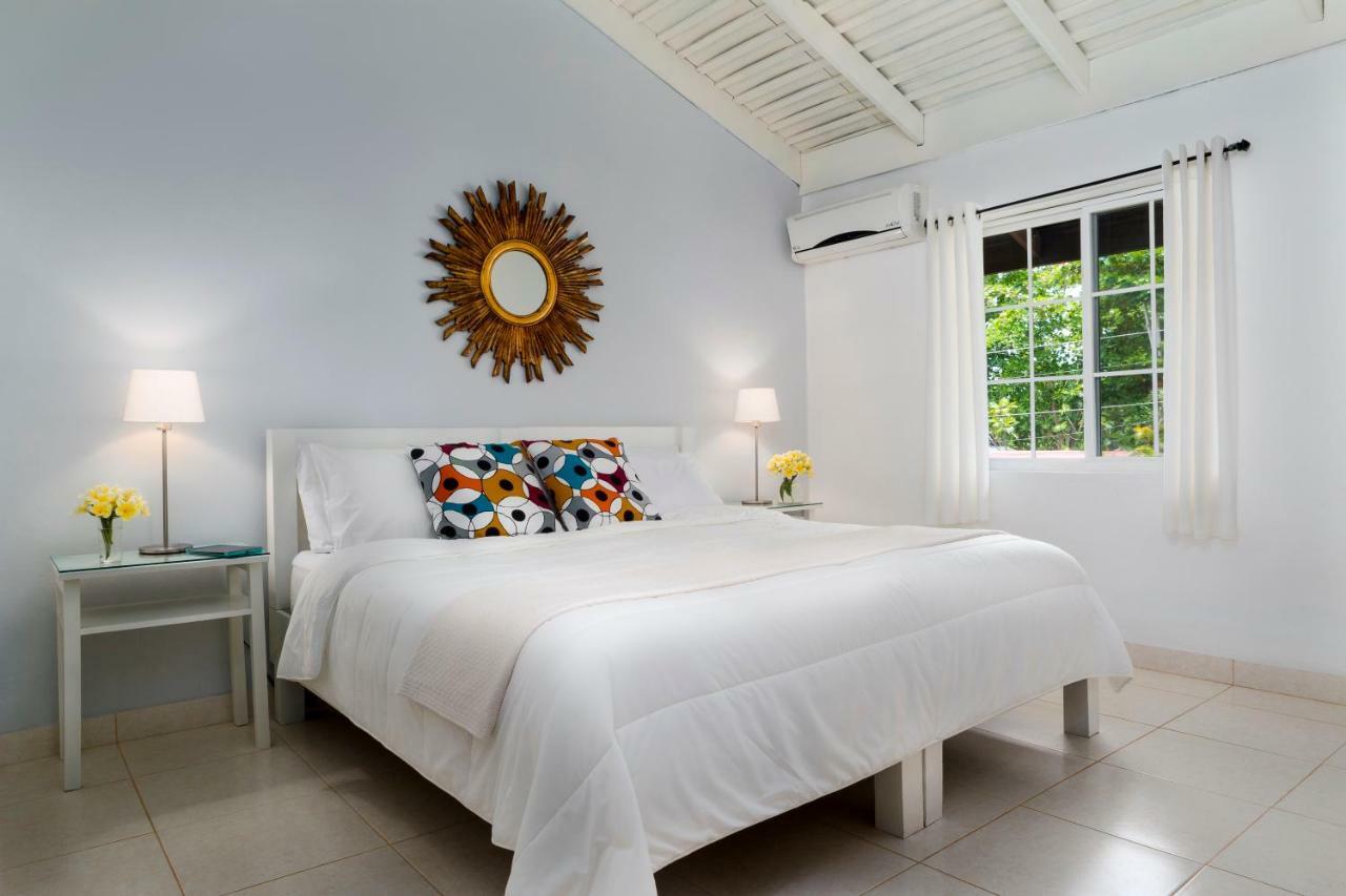 White Sands Hotel