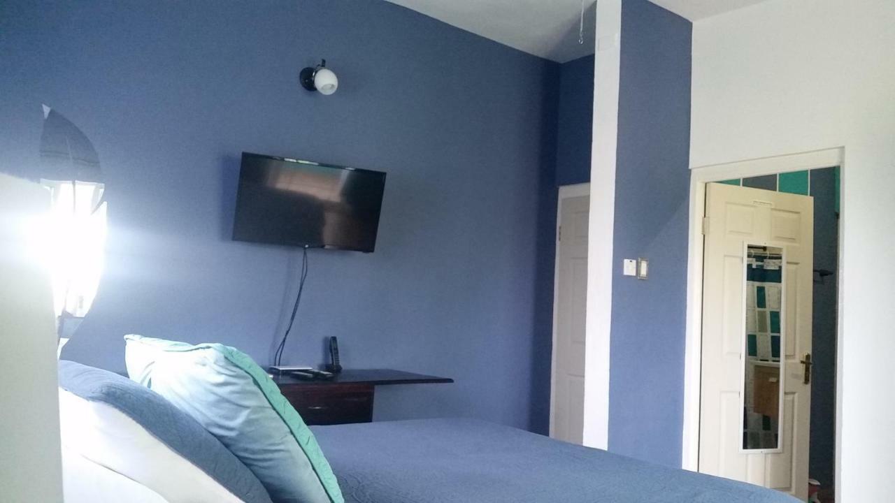 Bed & Breakfast Bailey's 2*