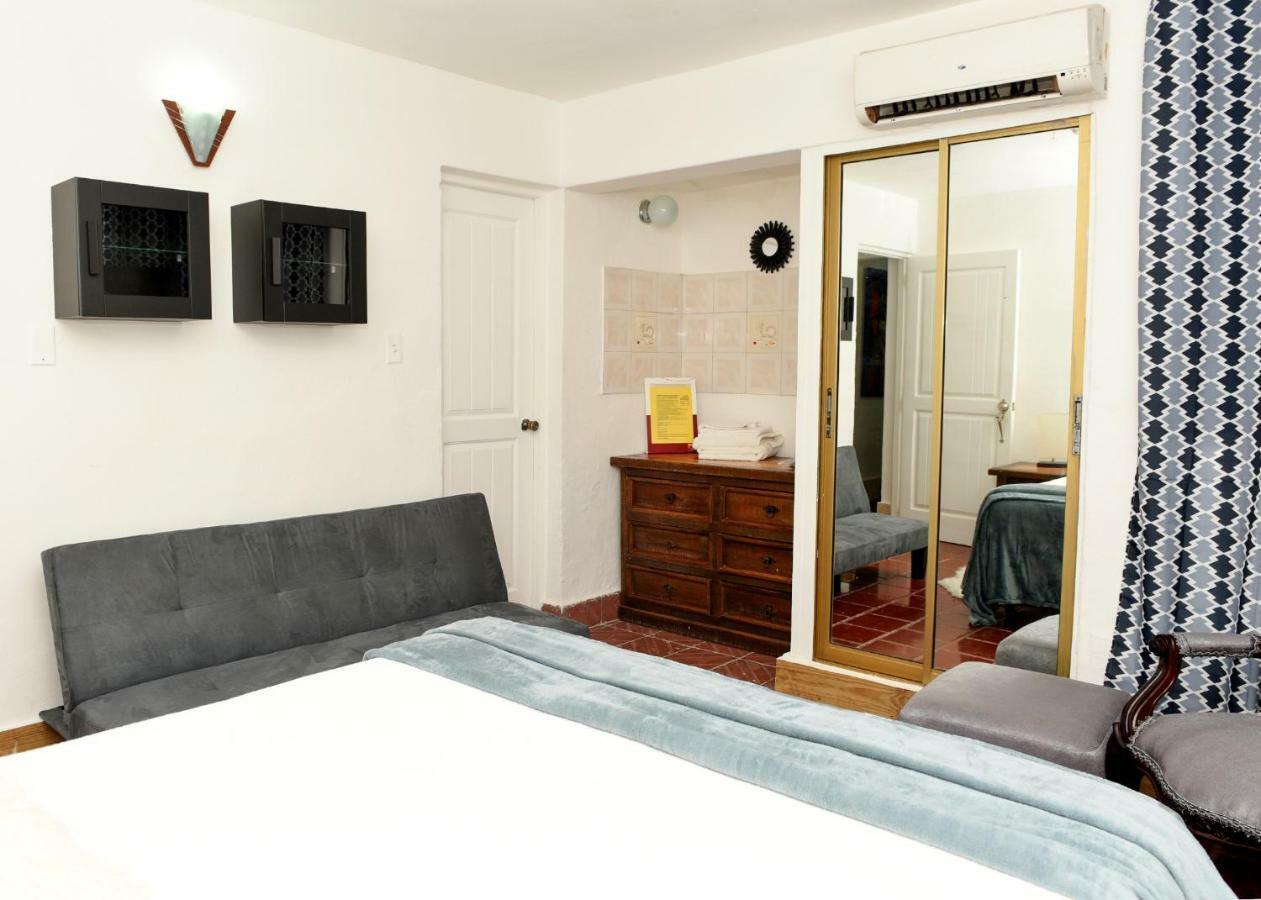 Onyx Aparta * La Romana