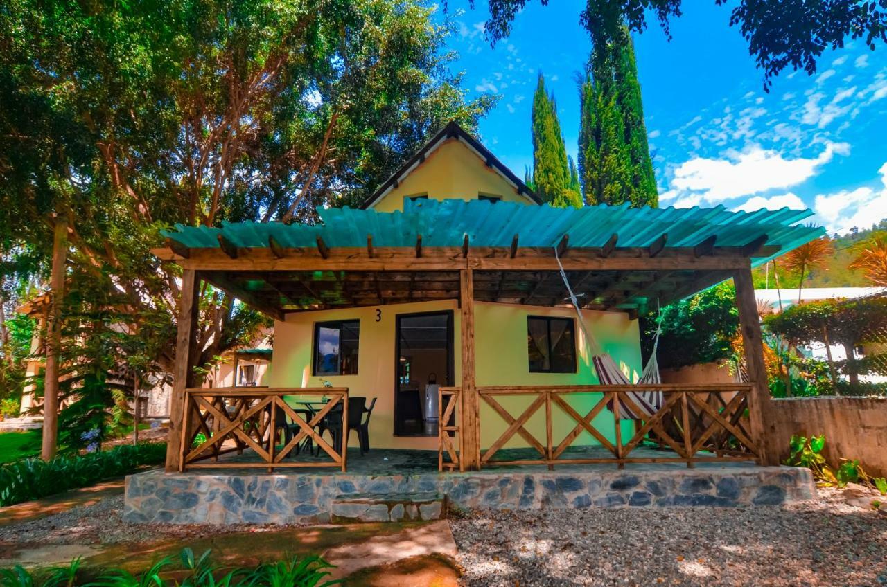 Rancho & De La Montana Hotel