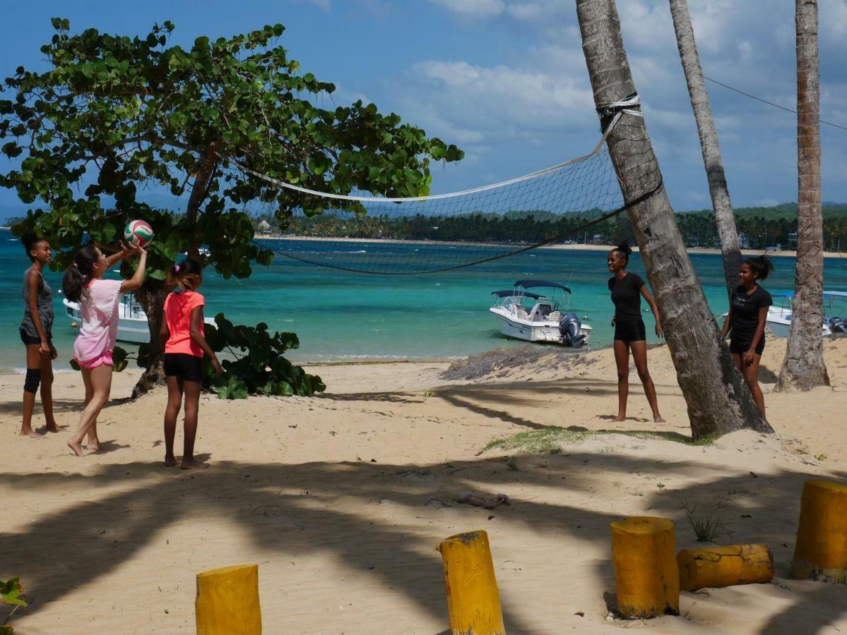 Hotel Costarena Beach