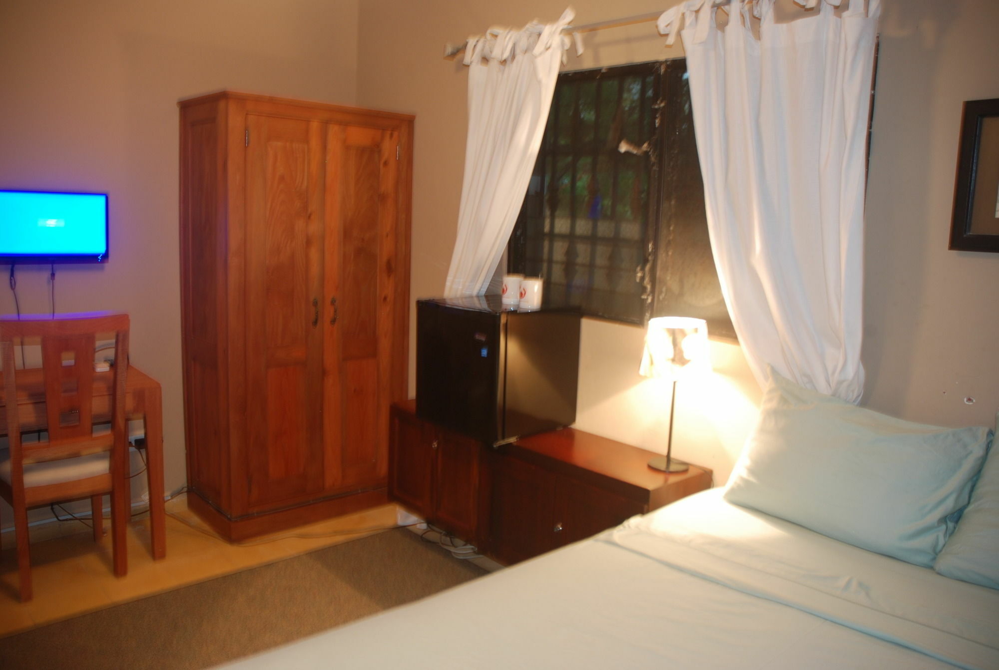 E And J Boutique Residences Apartment