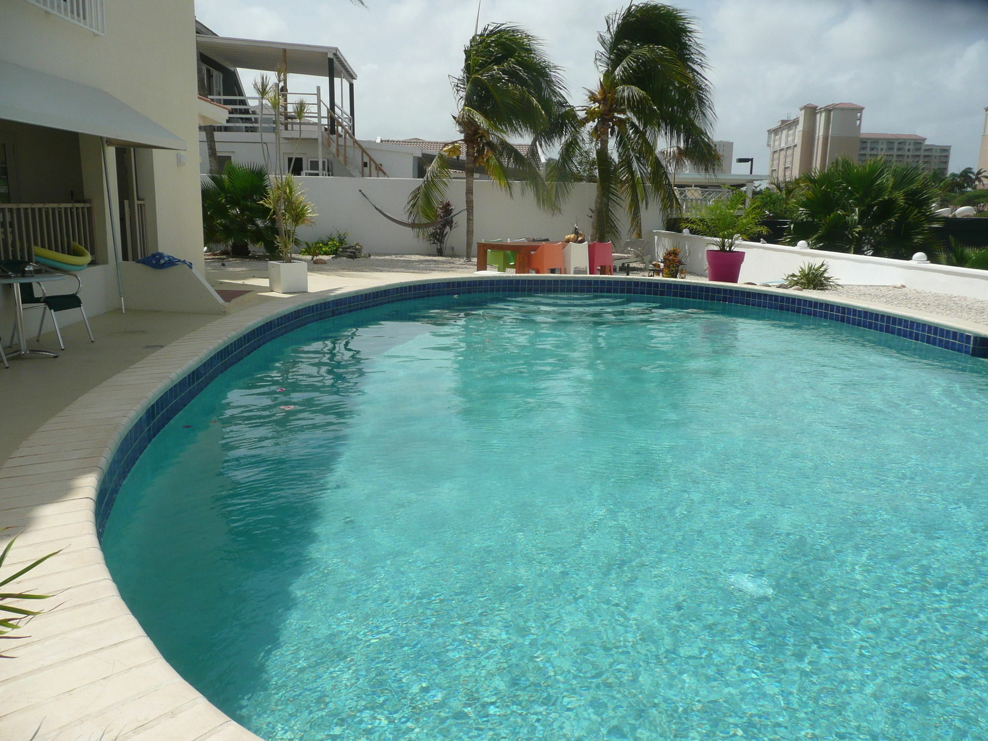 Karibu Aruba Boutique