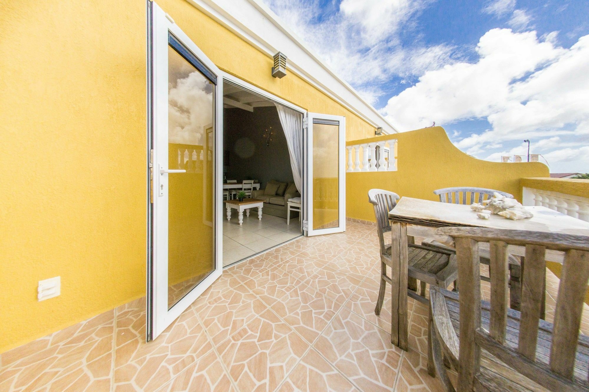 Hillside Bonaire Apartment